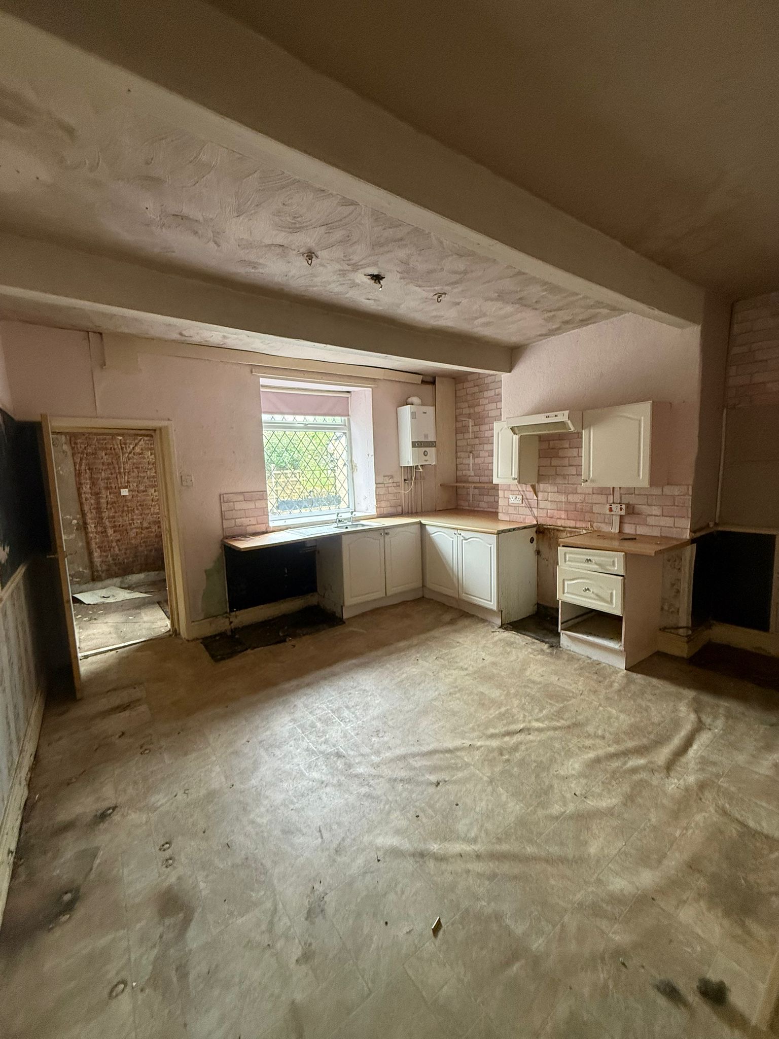 13 Micklehurst Road, Mossley, Ashton-Under-Lyne, Greater Manchester OL5 9NL