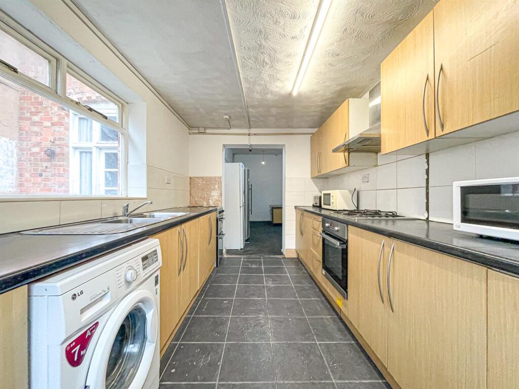 Property image #2