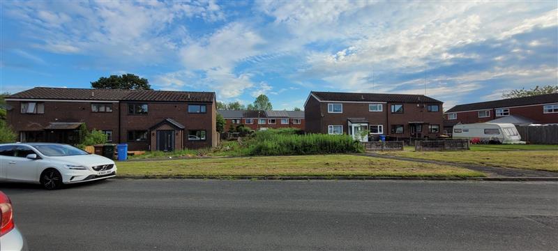Land between 35 & 37 Wray Crescent, Leyland, Lancashire PR26 8NH