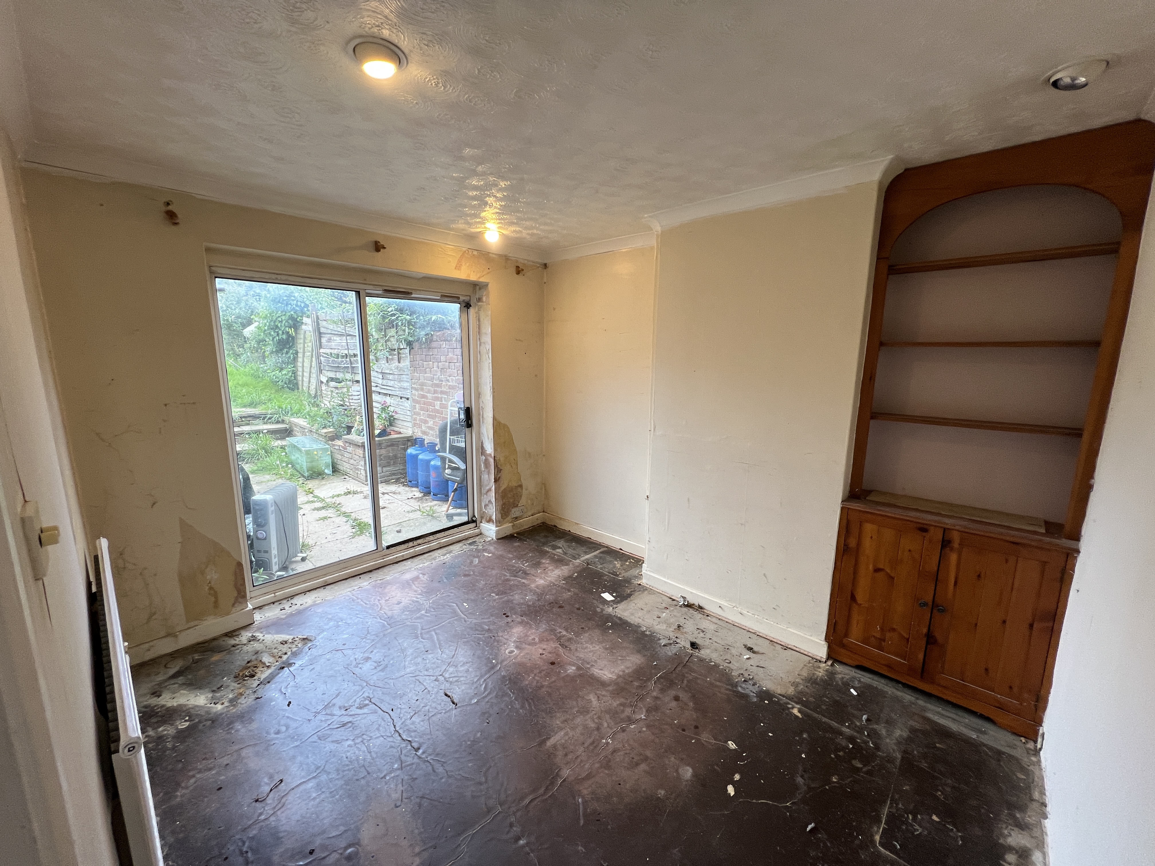 Property image #0