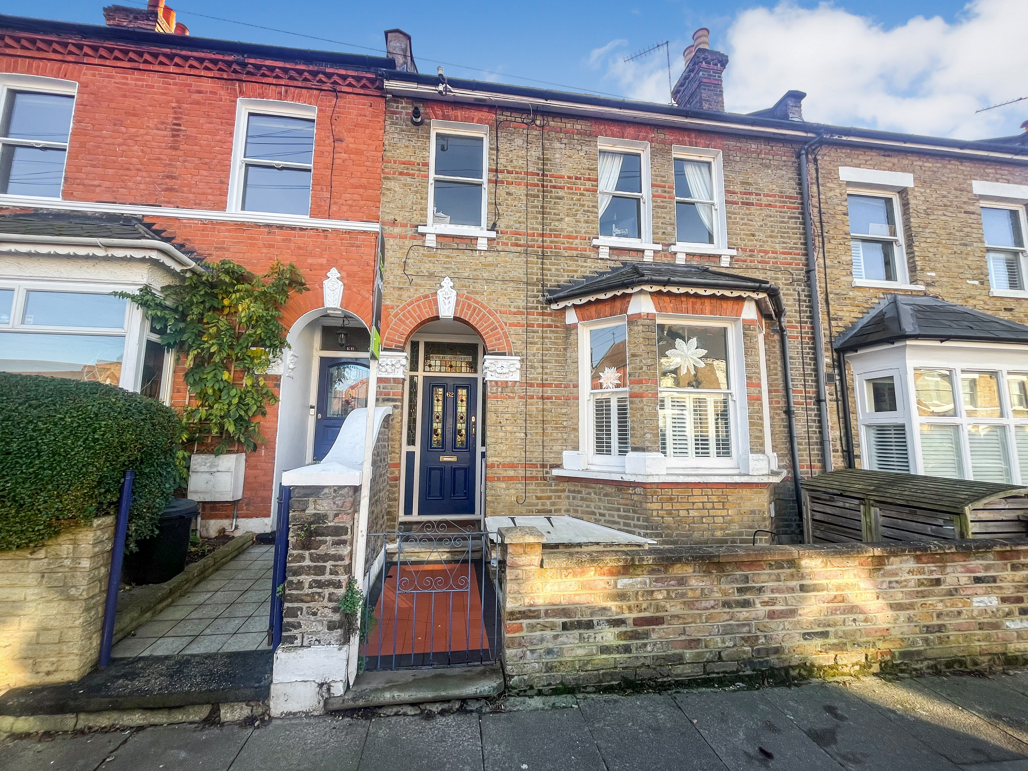 Spacious Studio Flat in Twickenham