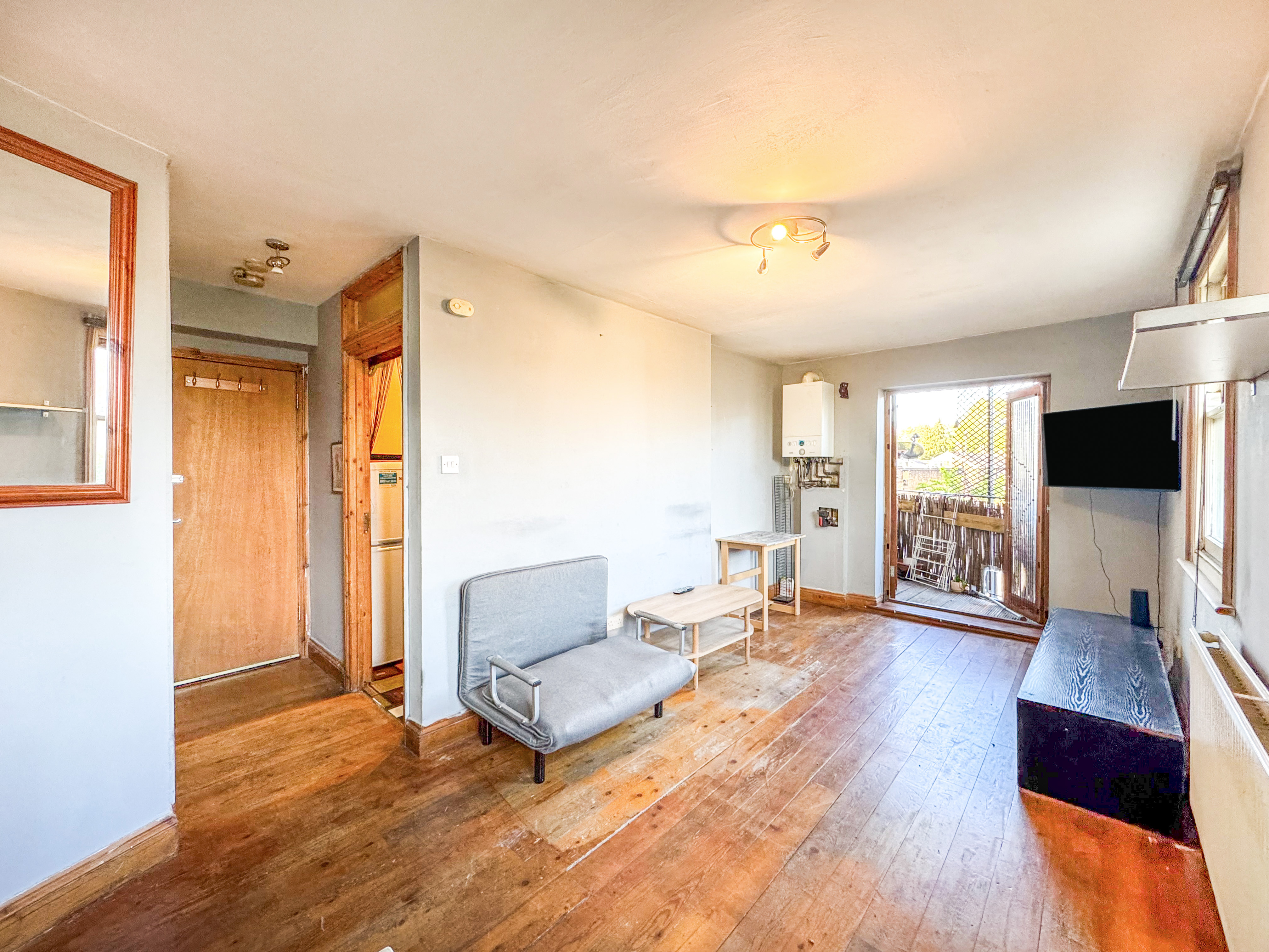 Flat E, 28 Upper Clapton Road, Hackney, Greater London E5 8BQ image 4