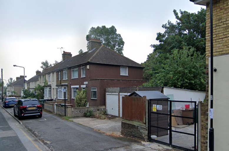 Garages 1, 2 & 3 adjacent to 2 Cogan Avenue, Walthamstow, London, Greater London E17 5PP
