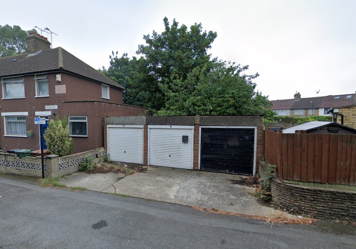 Garages 1, 2 & 3 adjacent to 2 Cogan Avenue, Walthamstow, London, Greater London E17 5PP