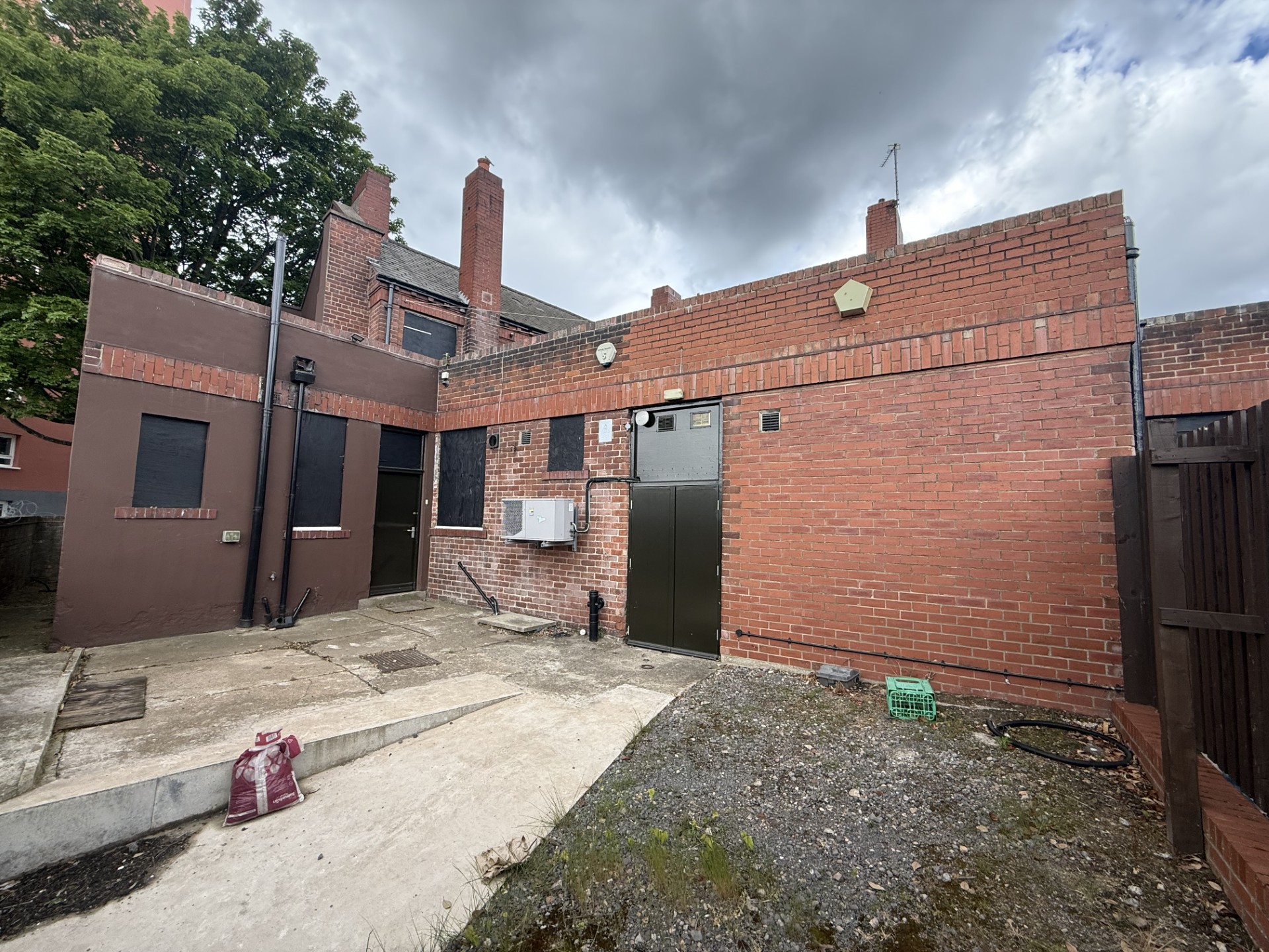 Former Pub Premises, 135 Cleveland Street, Doncaster, South Yorkshire DN1 3AR