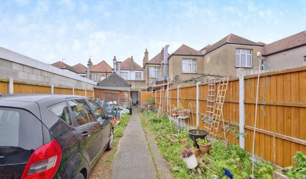 Photo of 502 Sutton Rd, Southend-on-Sea SS2 5PN