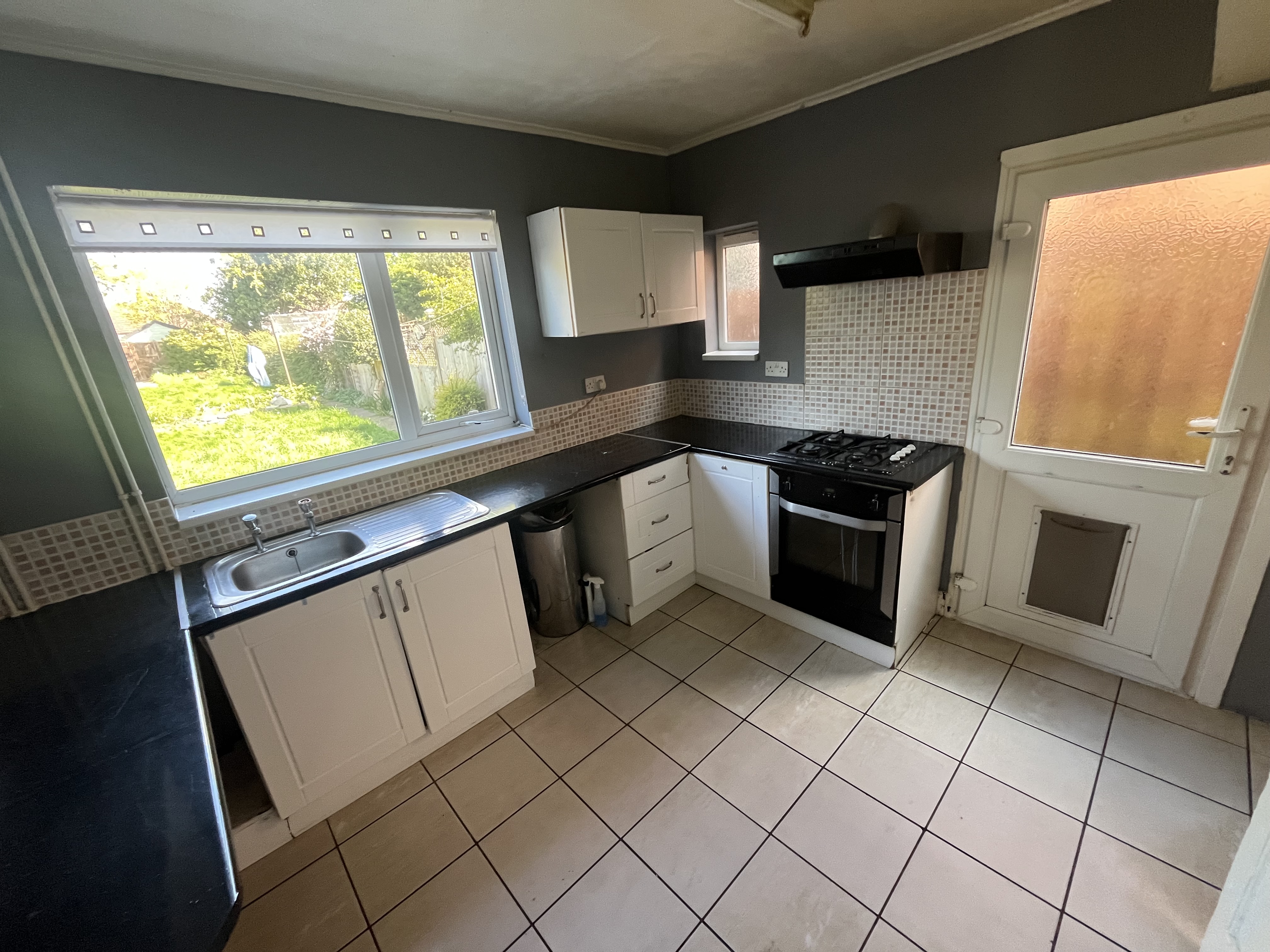 28 Northfield Avenue, Birstall, Leicester, Leicestershire LE4 4HW