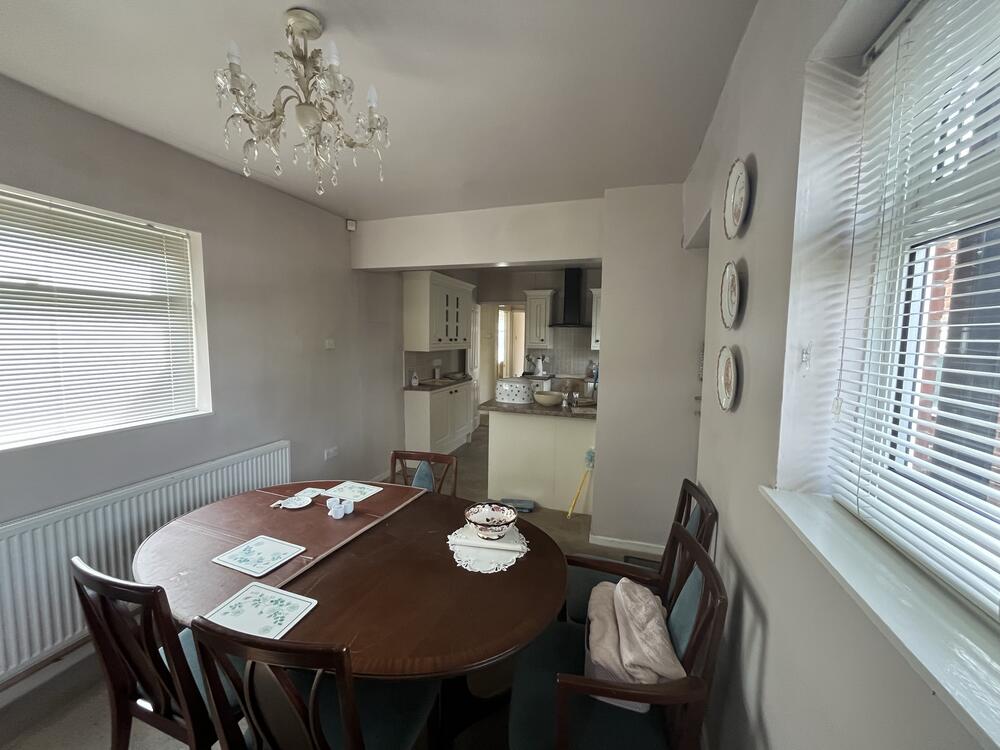 Photo of 17 Jordan Avenue, Shaw, Oldham, Lancashire OL2 8DQ
