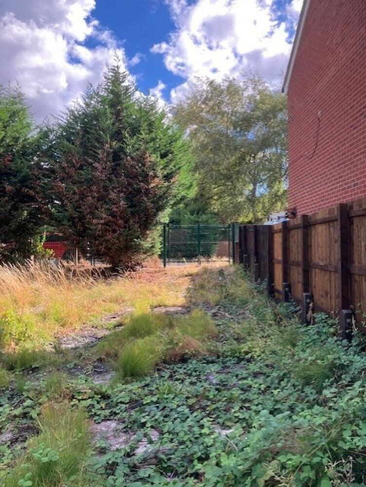 Photo of 21 Hob Green Rd, Wollescote, Stourbridge DY9 9EX