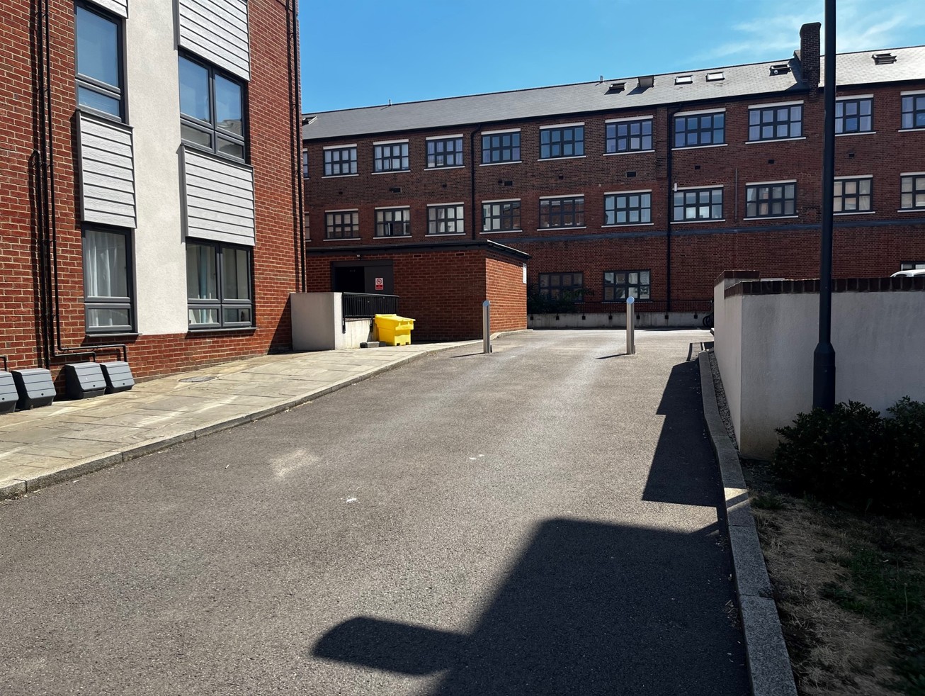 16 Parking Bays, Rembrandt House, 400 Whippendell Road, Watford, Hertfordshire WD18 7PG image 5