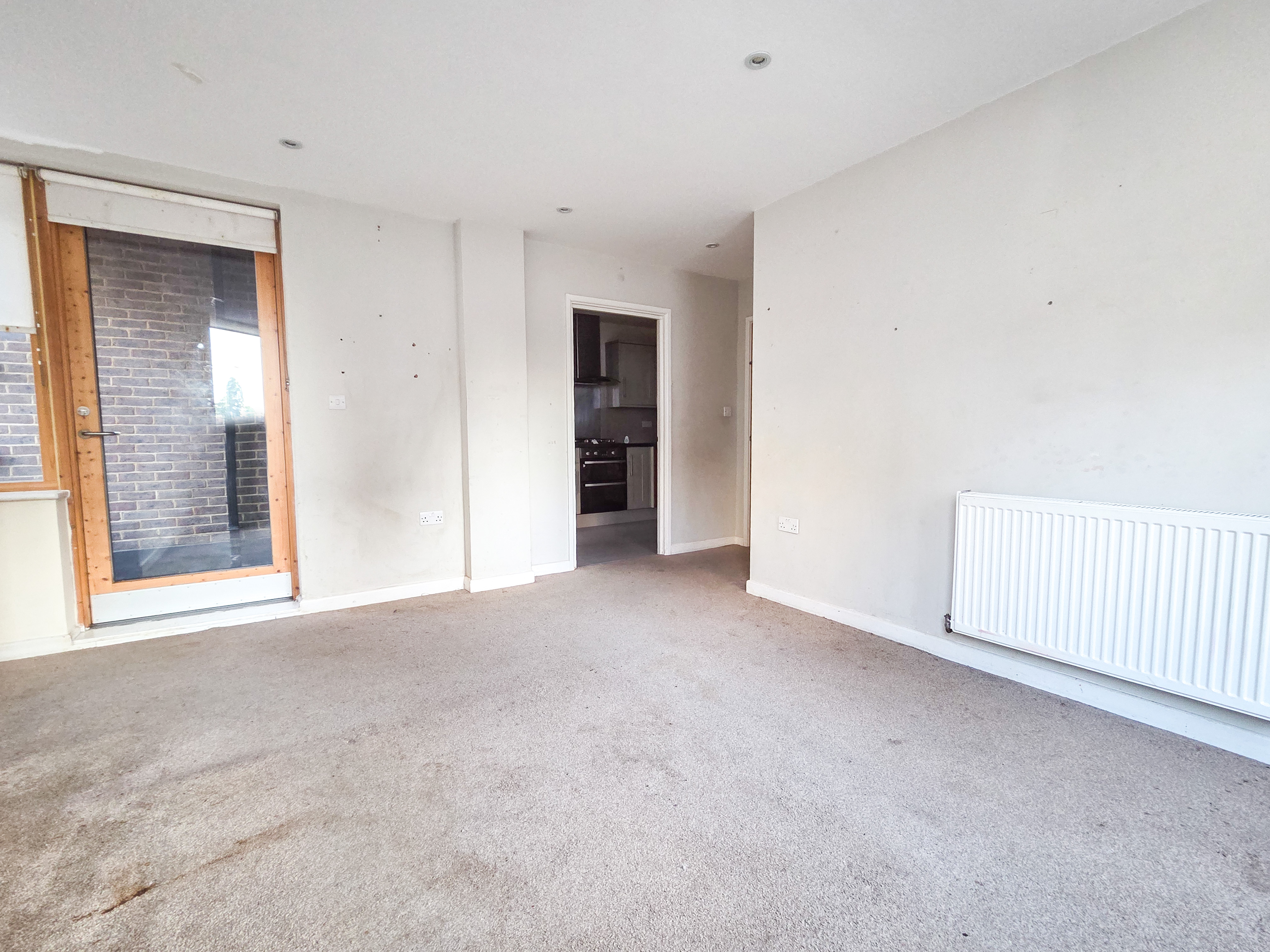Flat 3, Regnas Heights, 198 High Road, Ilford, Greater London IG1 1LR