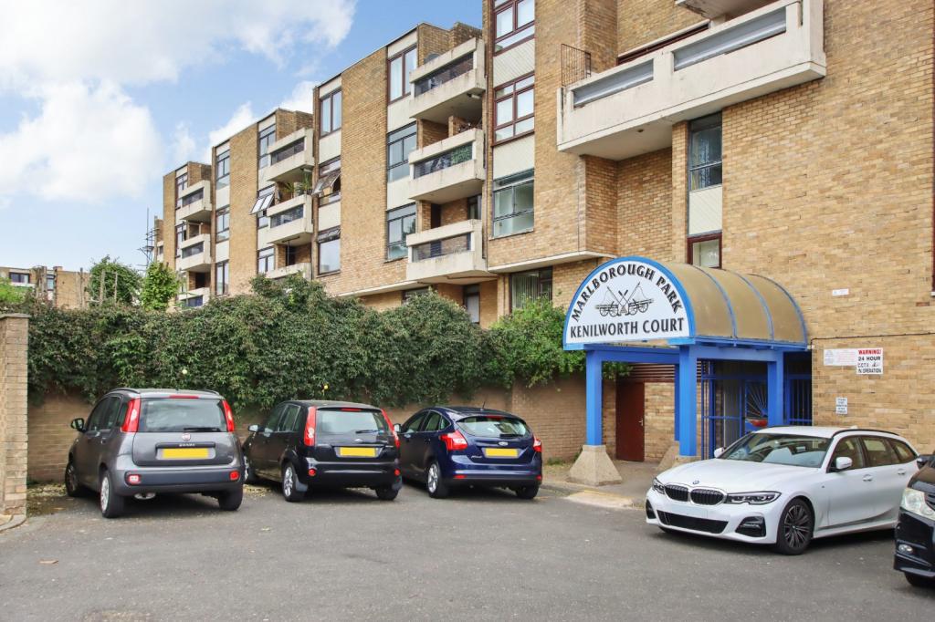 54 Kenilworth Court, Washington, Tyne and Wear NE37 3EA