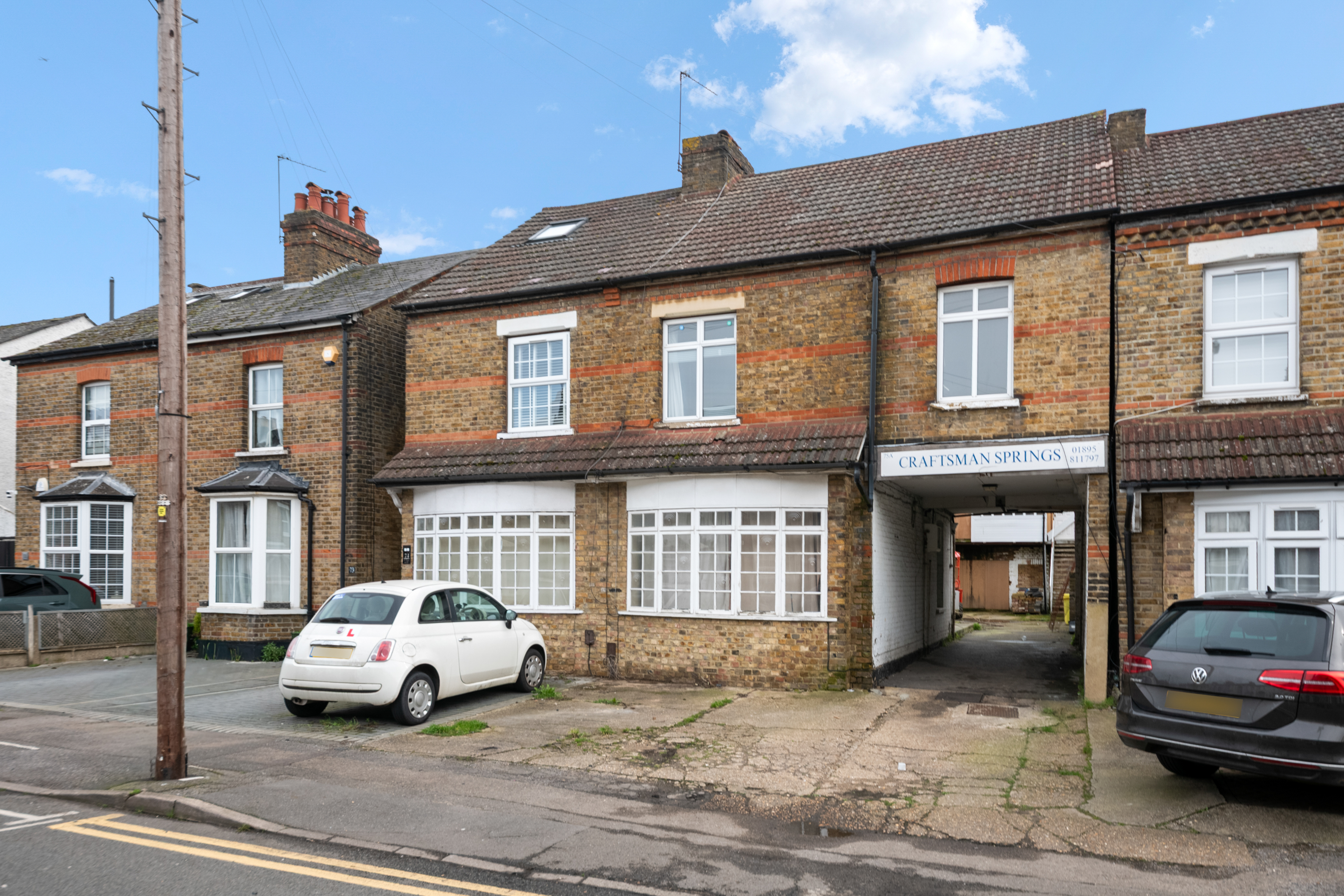 3 bedroom Terraced House For Sale