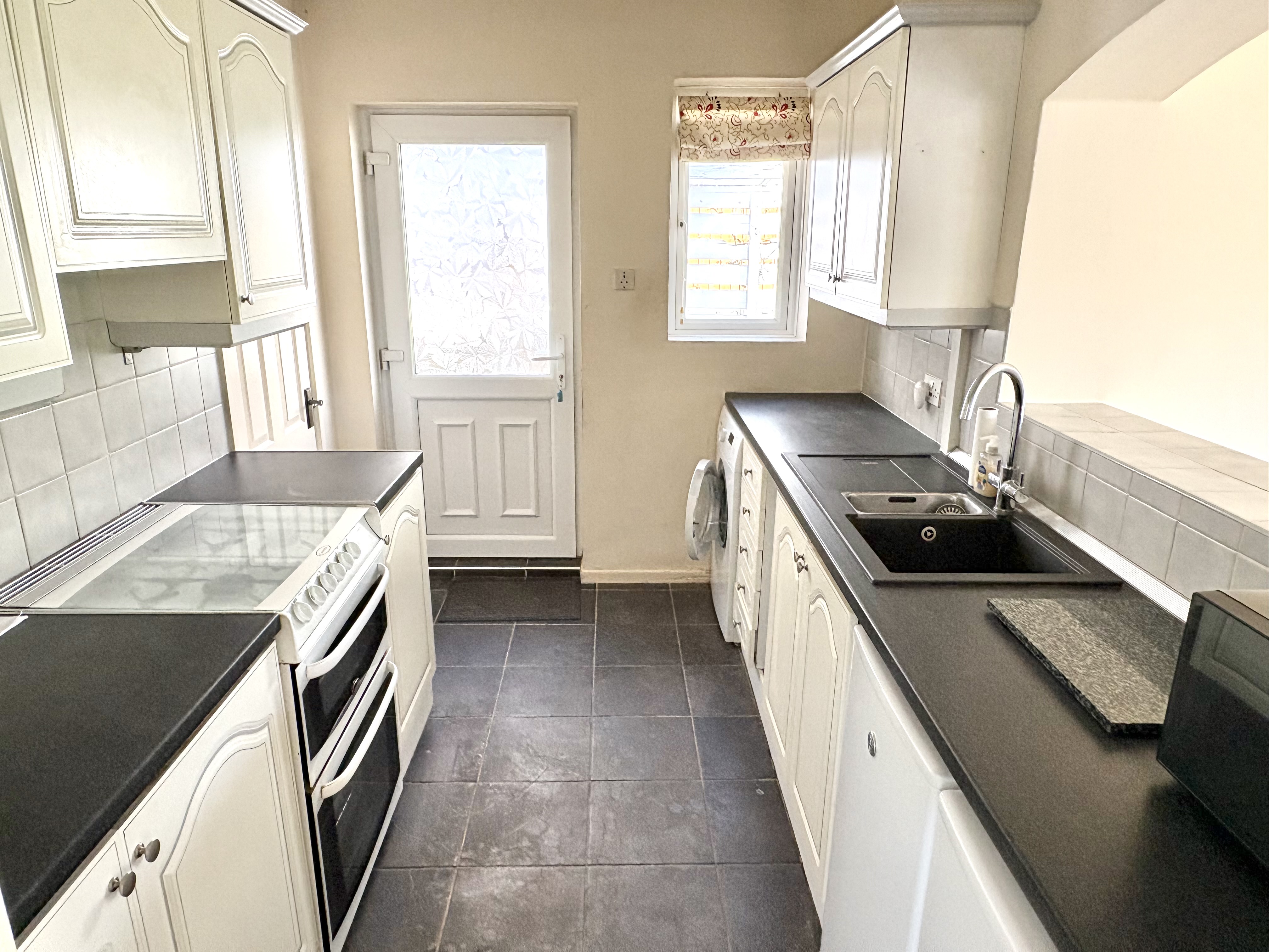 Property image #3