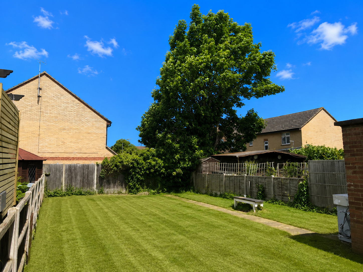 29 Philpott Avenue, Southend-On-Sea, Essex SS2 4RJ image 2