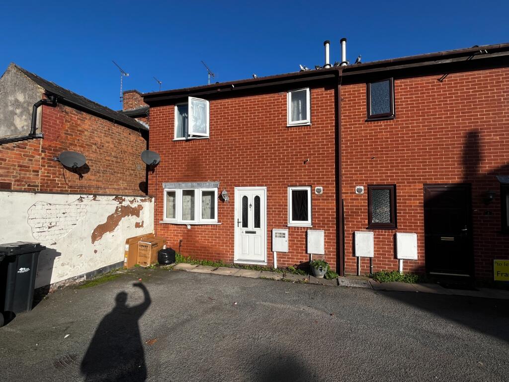  Town house For Sale