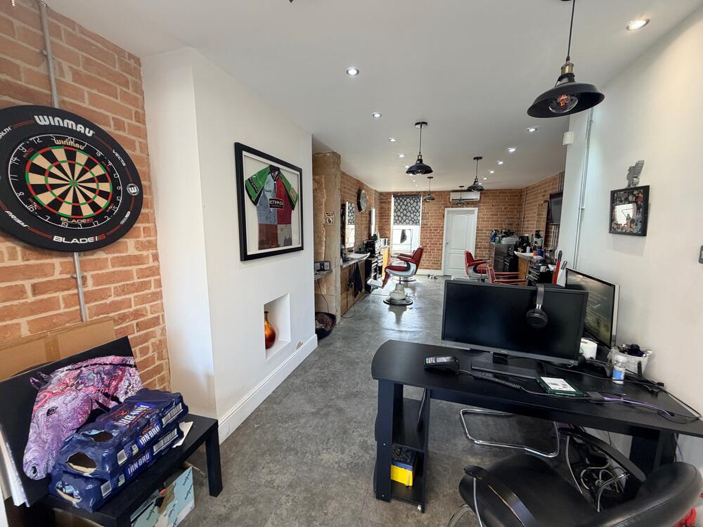 Photo of 49 Chilwell Rd, Beeston, Nottingham NG9 1EN