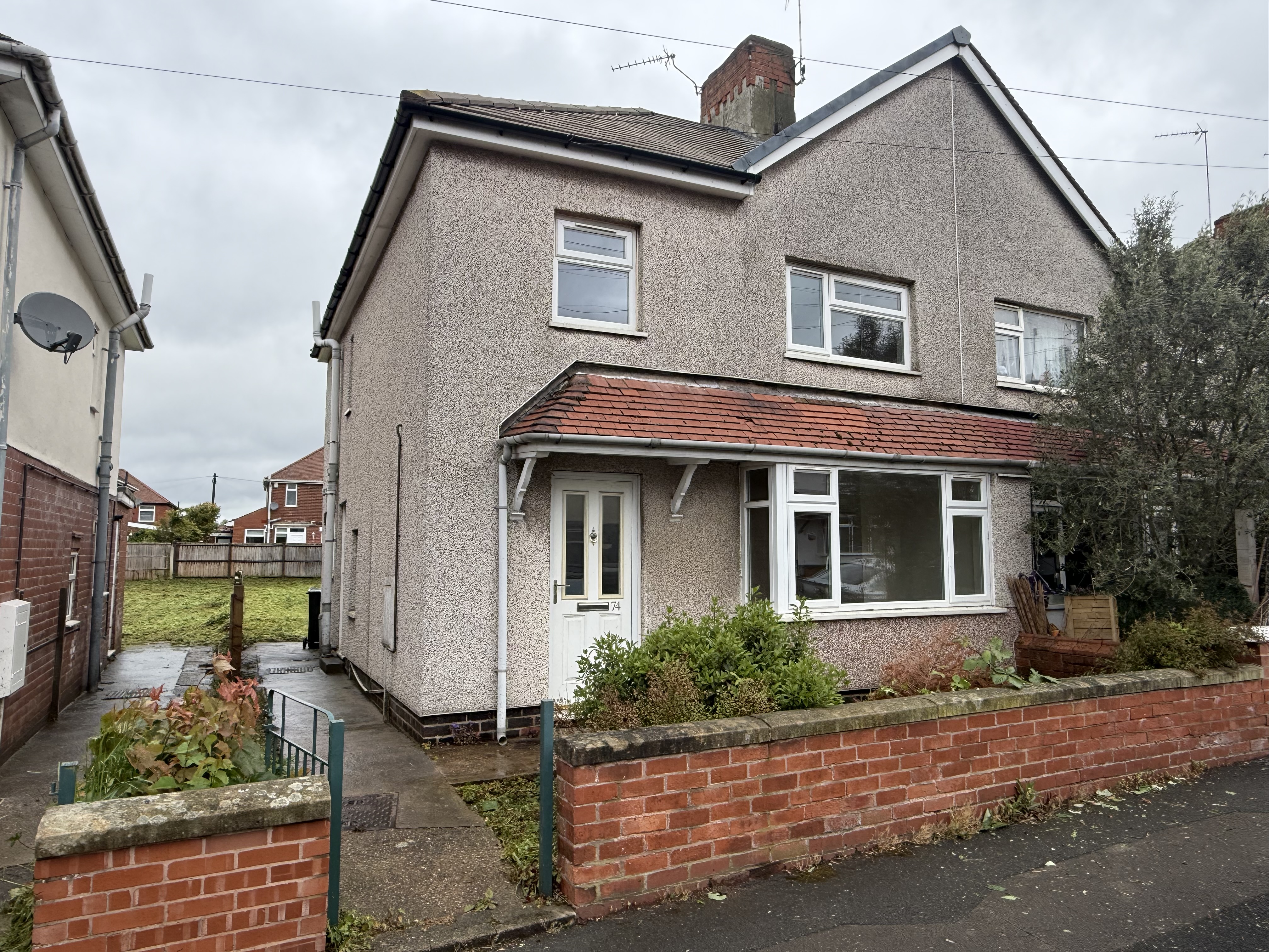 Semi-detached house for auction in Worksop