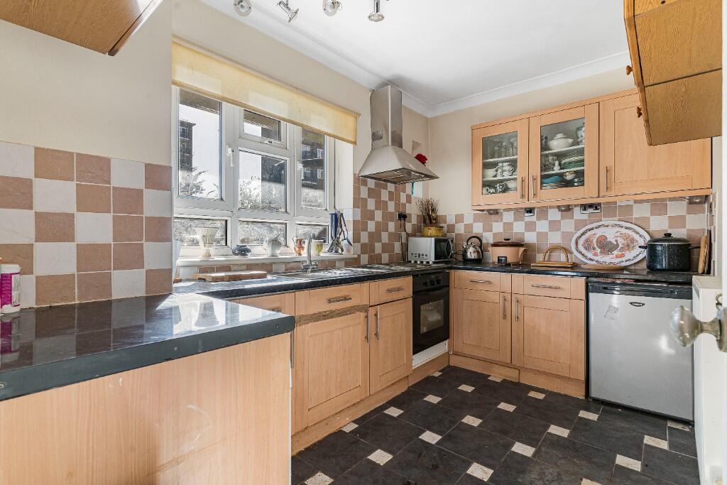 Property image #4