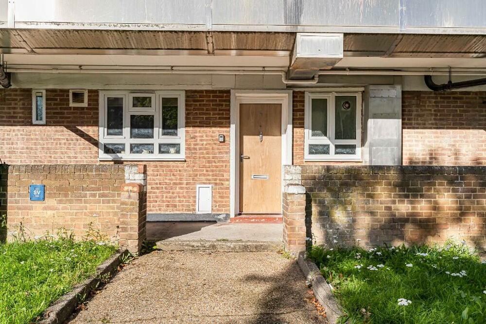 Photo of Flat 4, Witley House, Redlands Way, London, Greater London SW2 3LR