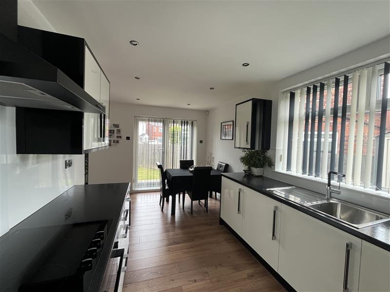 Property image #3