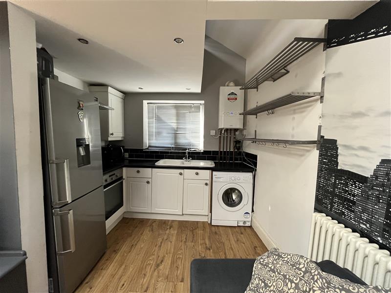 13 Market Street, Wibsey, Bradford, West Yorkshire BD6 1LR image 4