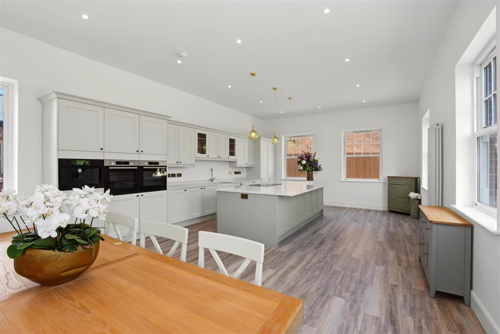 Property image #6