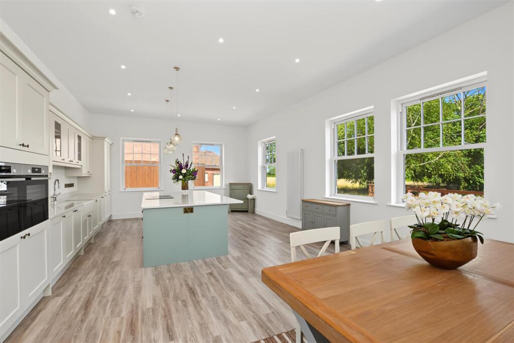 Property image #4