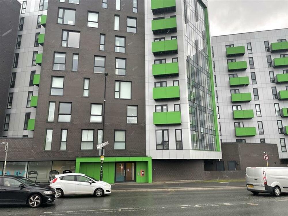 Two Bedroom Apartment in Eastbank Tower