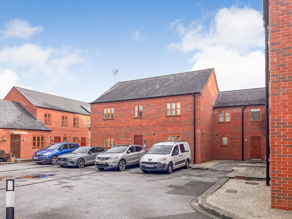 Photo of 16 Carlisle Mews, Gainsborough, Lincolnshire DN21 2HW