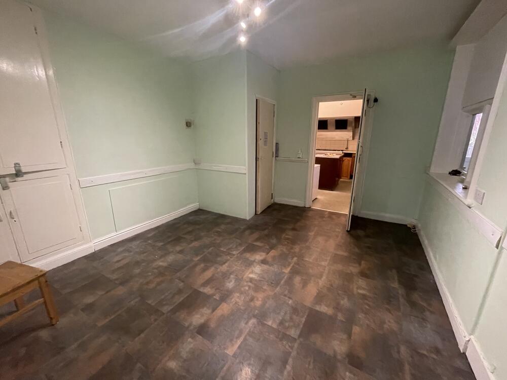 28 West Street, Scarborough, North Yorkshire YO11 2QP image 5