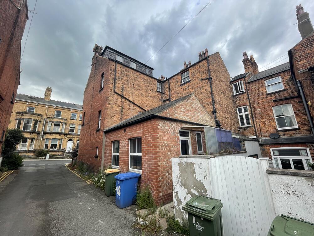 28 West Street, Scarborough, North Yorkshire YO11 2QP image 2