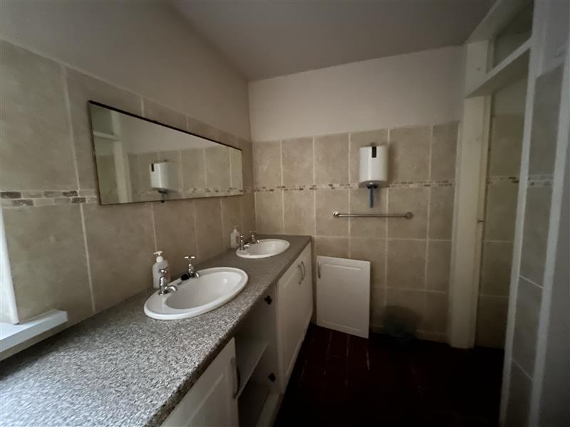 Property image #19
