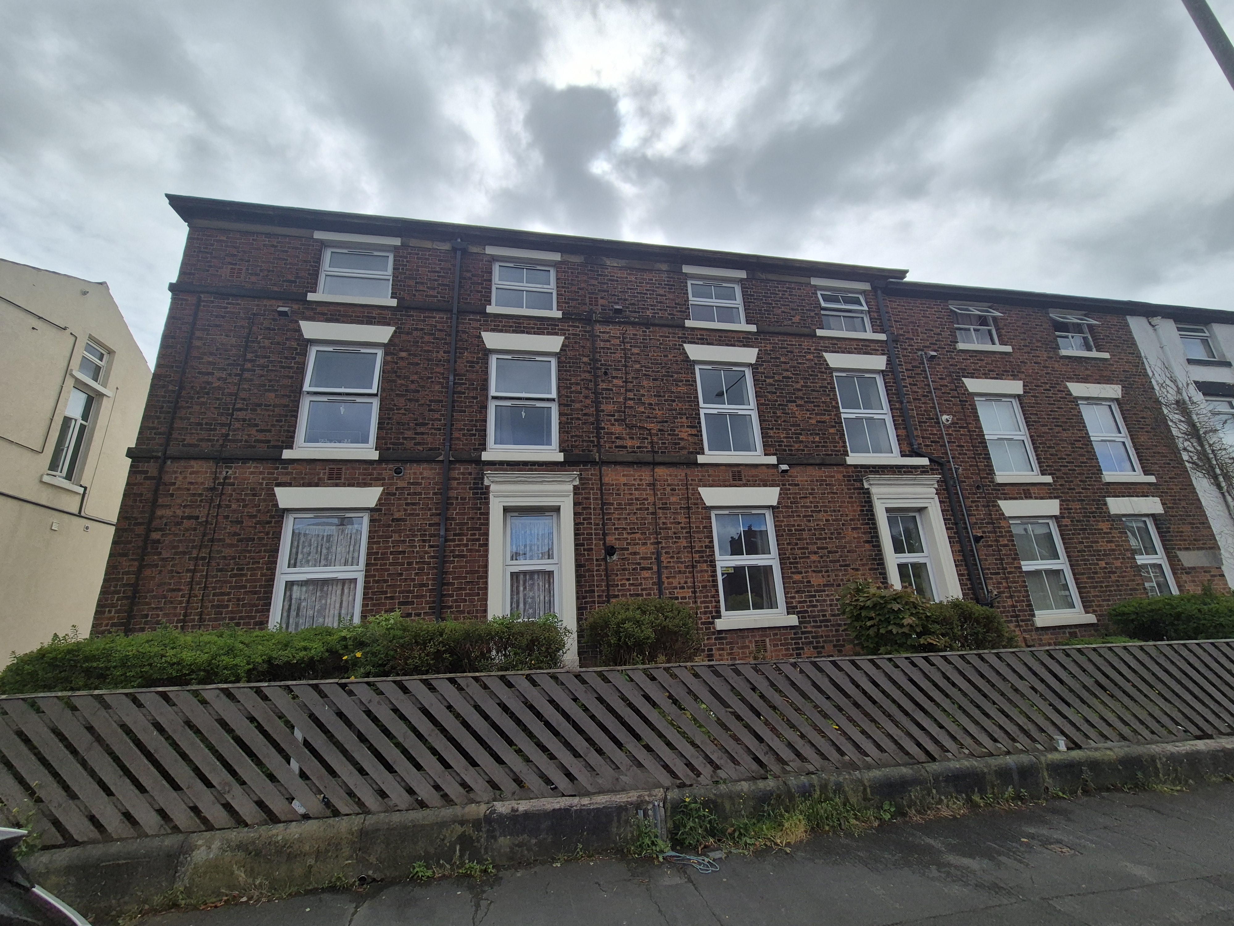 Flat for auction in Canterbury