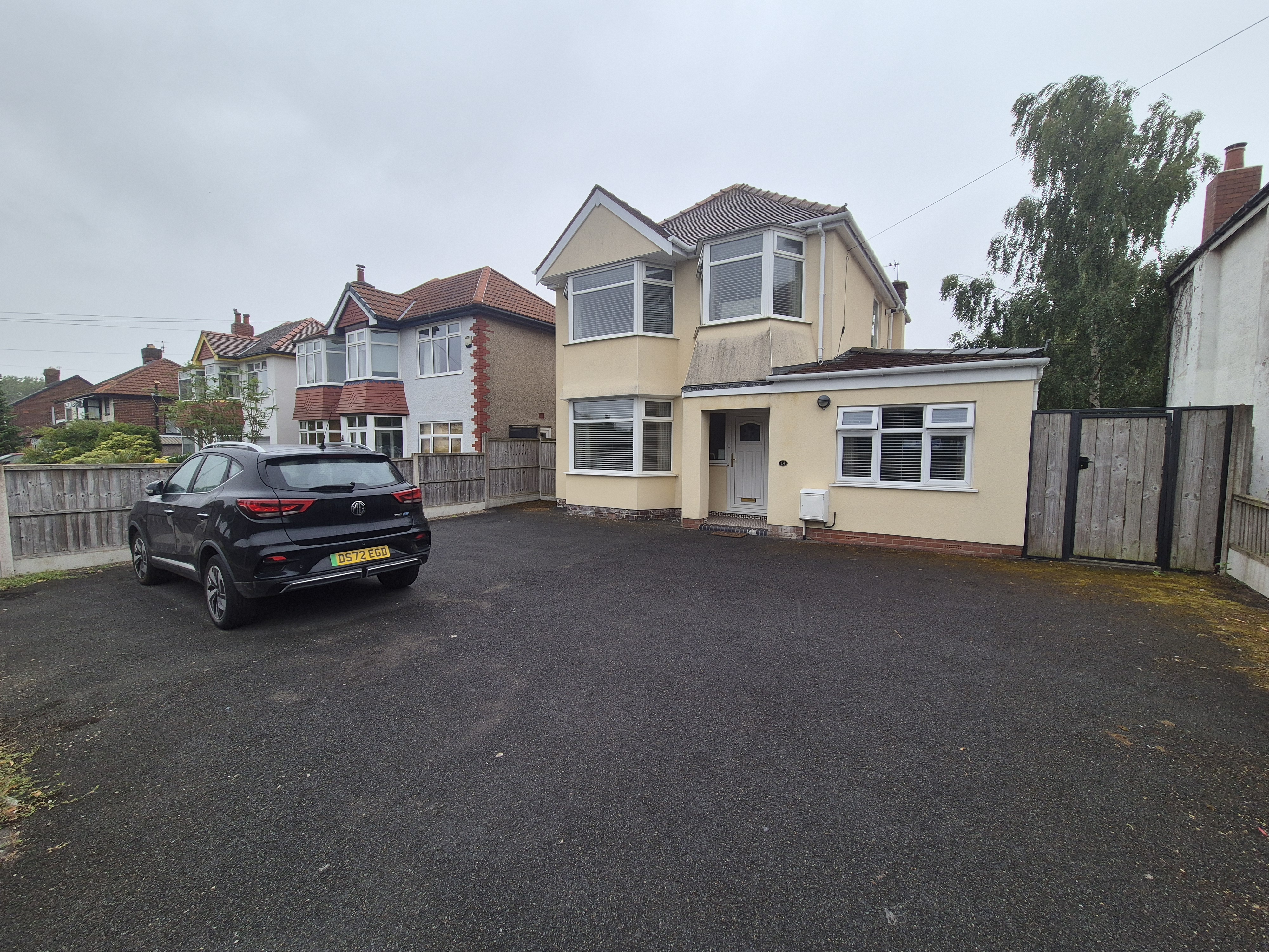 Property image #2
