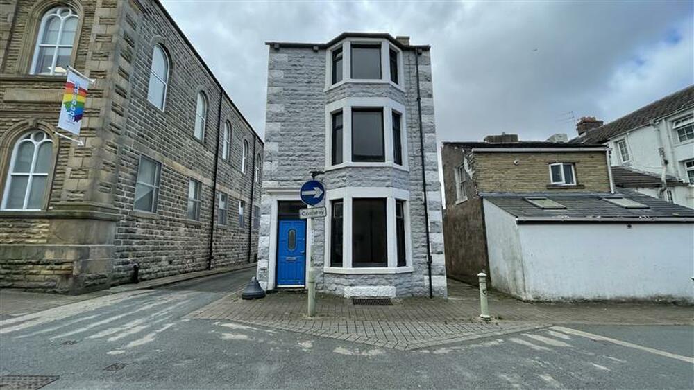 19 Clarence St, Morecambe LA4 5EX