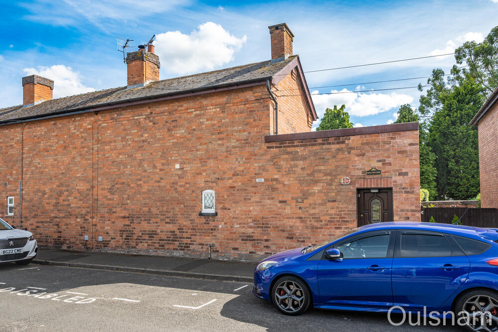 Photo of 10 Holly Rd, Sidemoor, Bromsgrove B61 8LJ