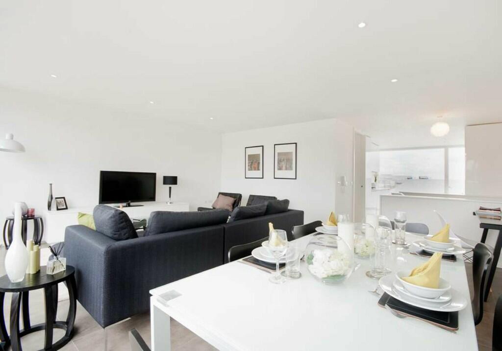Property image #1