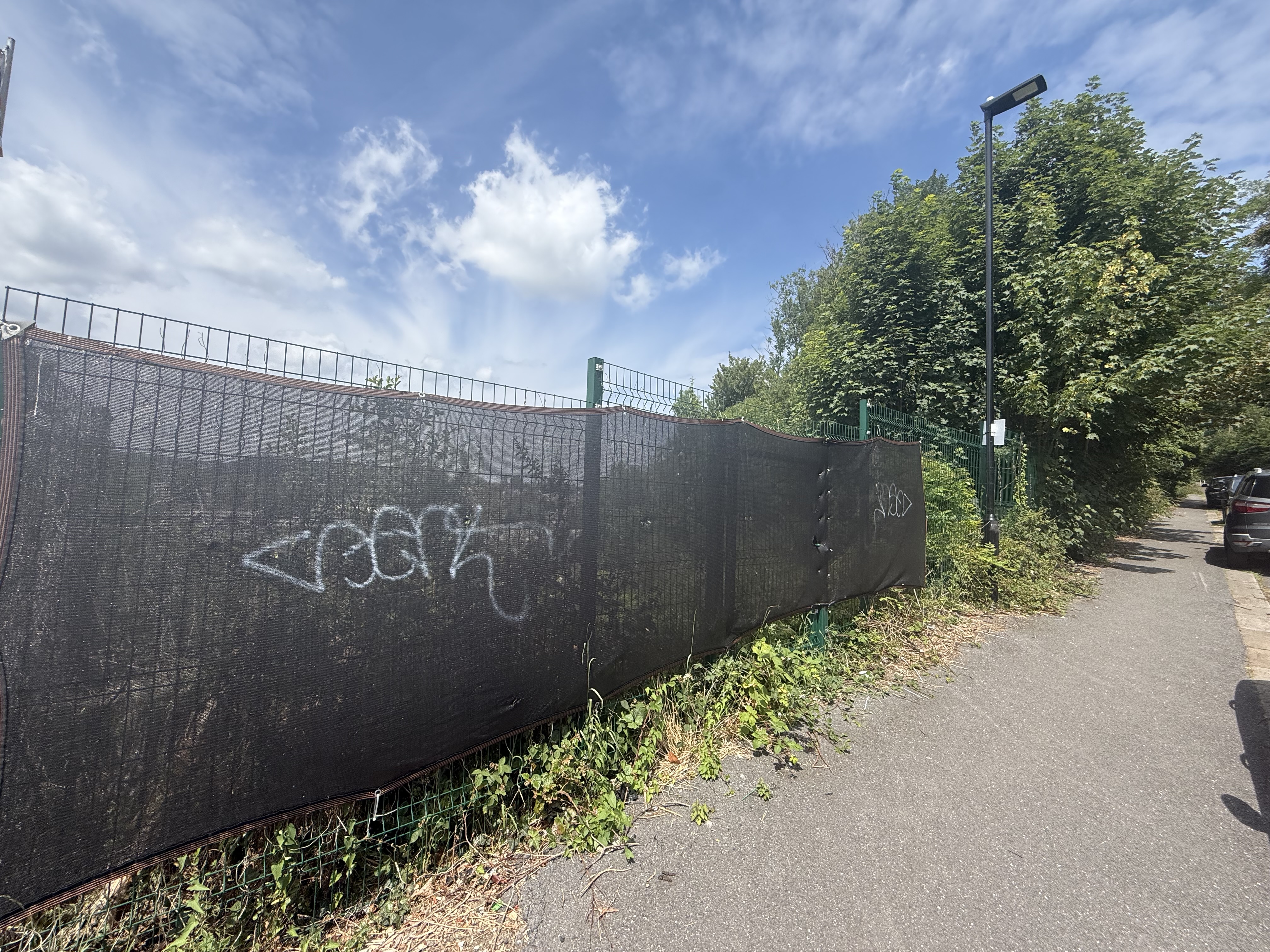 Photo of 1A Smithy Wood Rd, Woodseats, Sheffield S8 0NW
