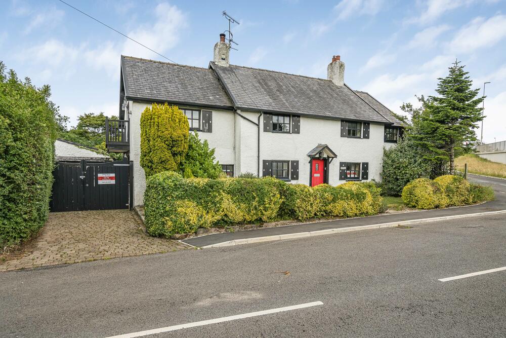 Photo of The Cottage, 6 Old Mains Ln, Poulton-le-Fylde FY6 7LA