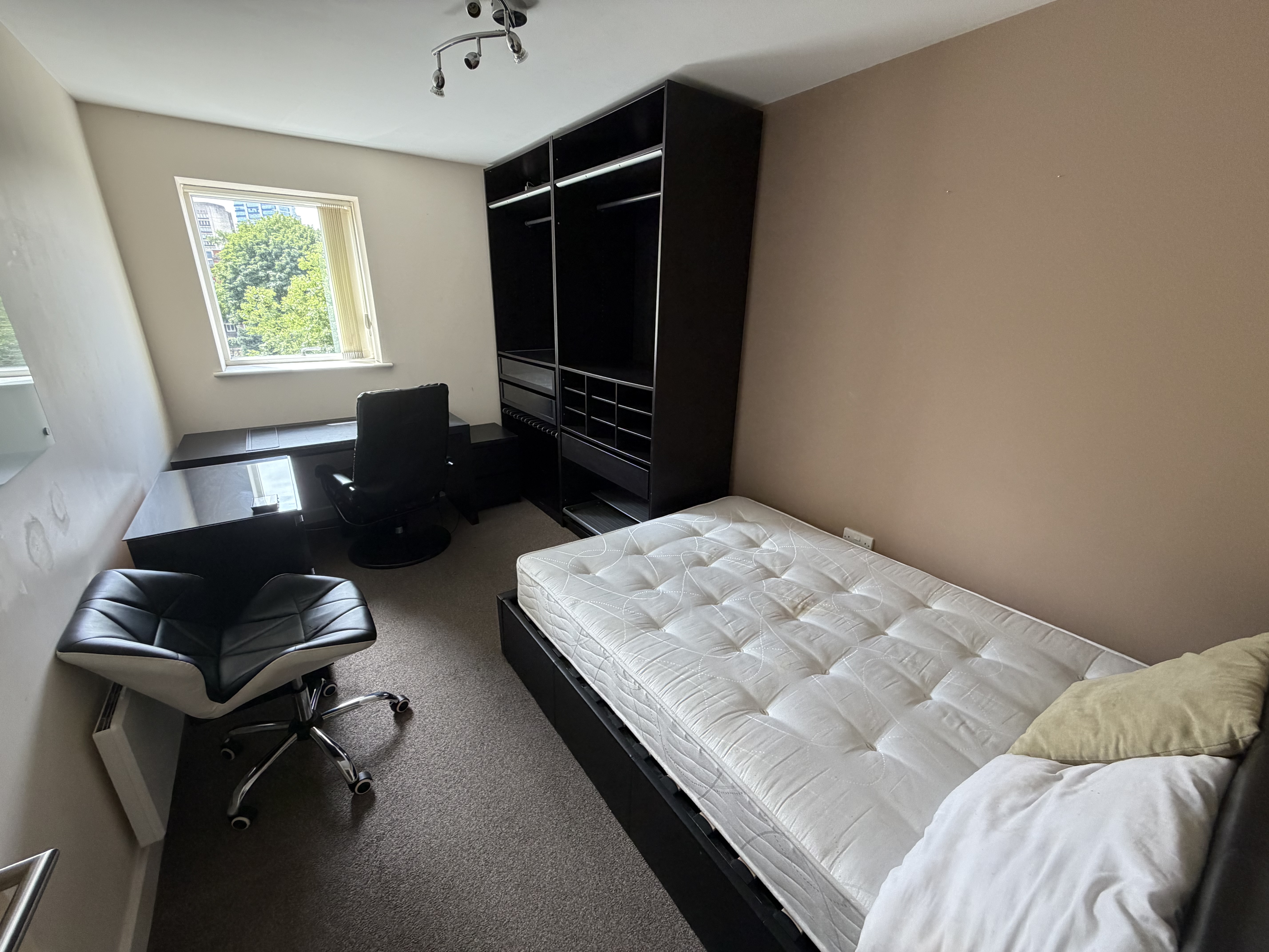 Property image #6