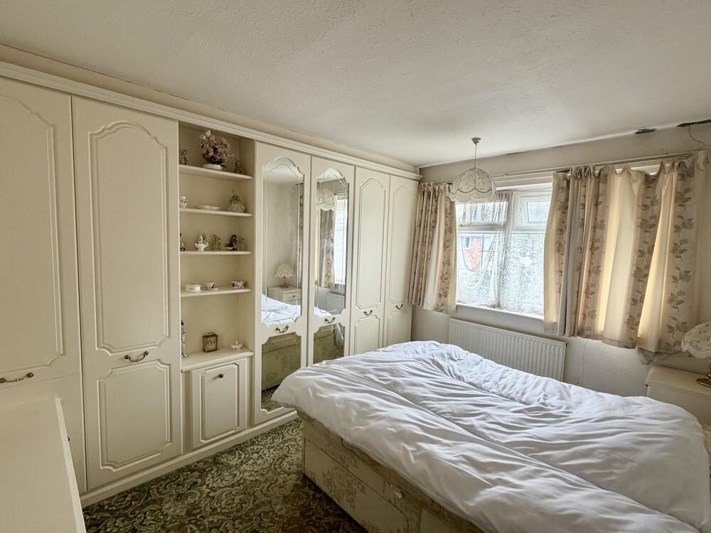 7 Crispin Drive, Gleadless , Sheffield, South Yorkshire S12 2NE image 3
