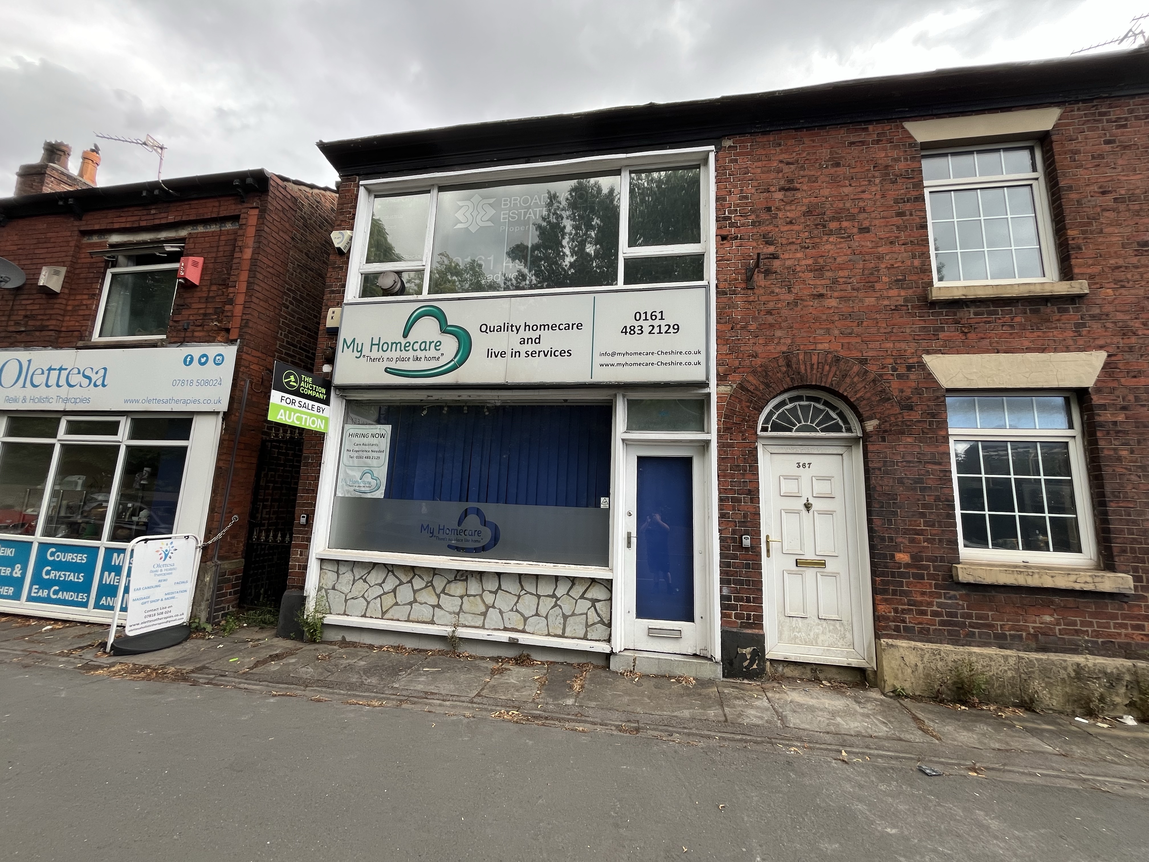 End Terrace Commercial Property