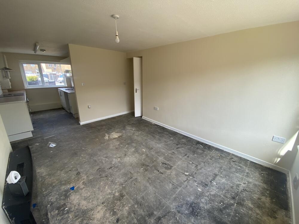 Photo of 56 Spindle Gardens, Nottingham NG6 7DG
