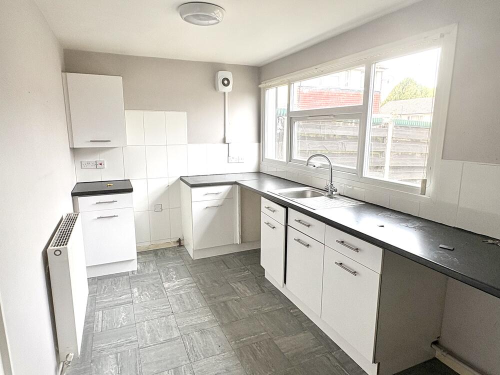 Photo of 102 Cranwell Rd, Nottingham NG8 6NT