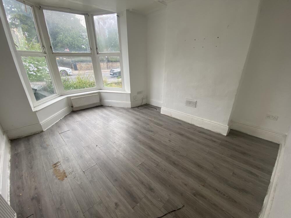 Photo of 867 Abbeydale Rd, Sheffield S7 2BH