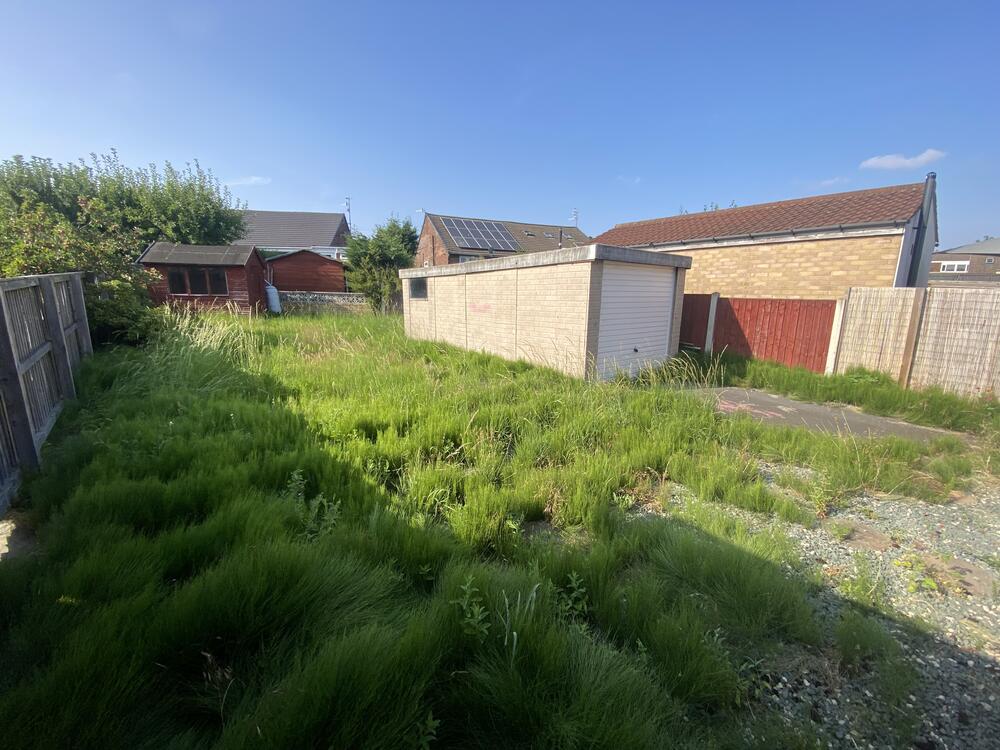 Photo of 14 Caxton Cl, New Whittington, Chesterfield S43 2EA