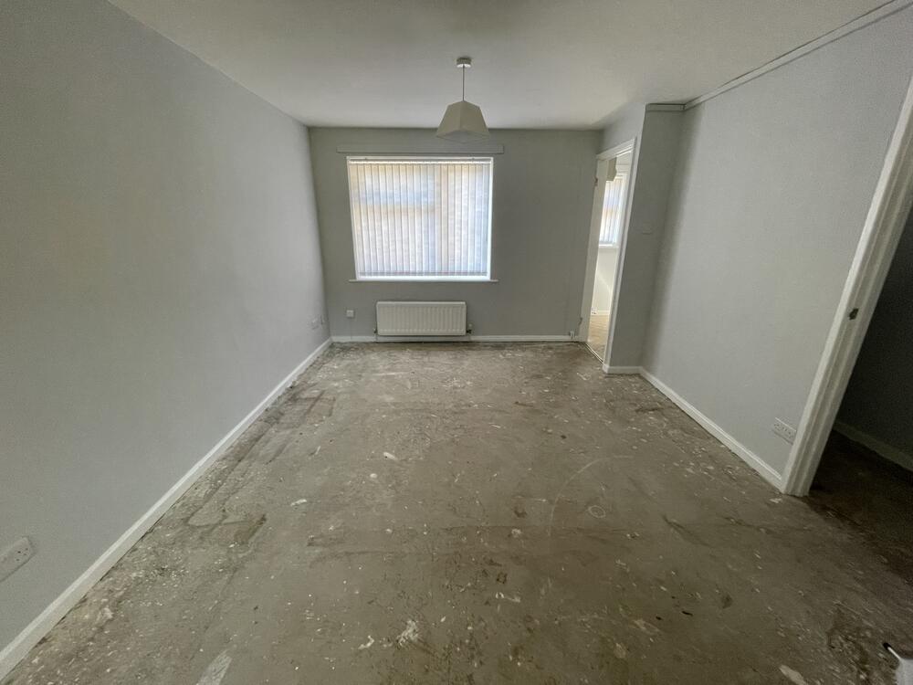 Photo of 16 High Poplars, Bradford BD2 1NG
