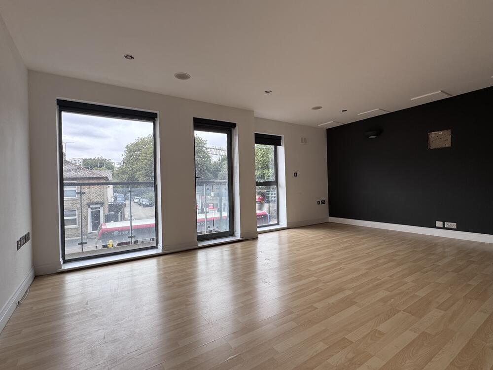 Photo of 22 Victoria Ct, New St, Chelmsford CM1 1GP