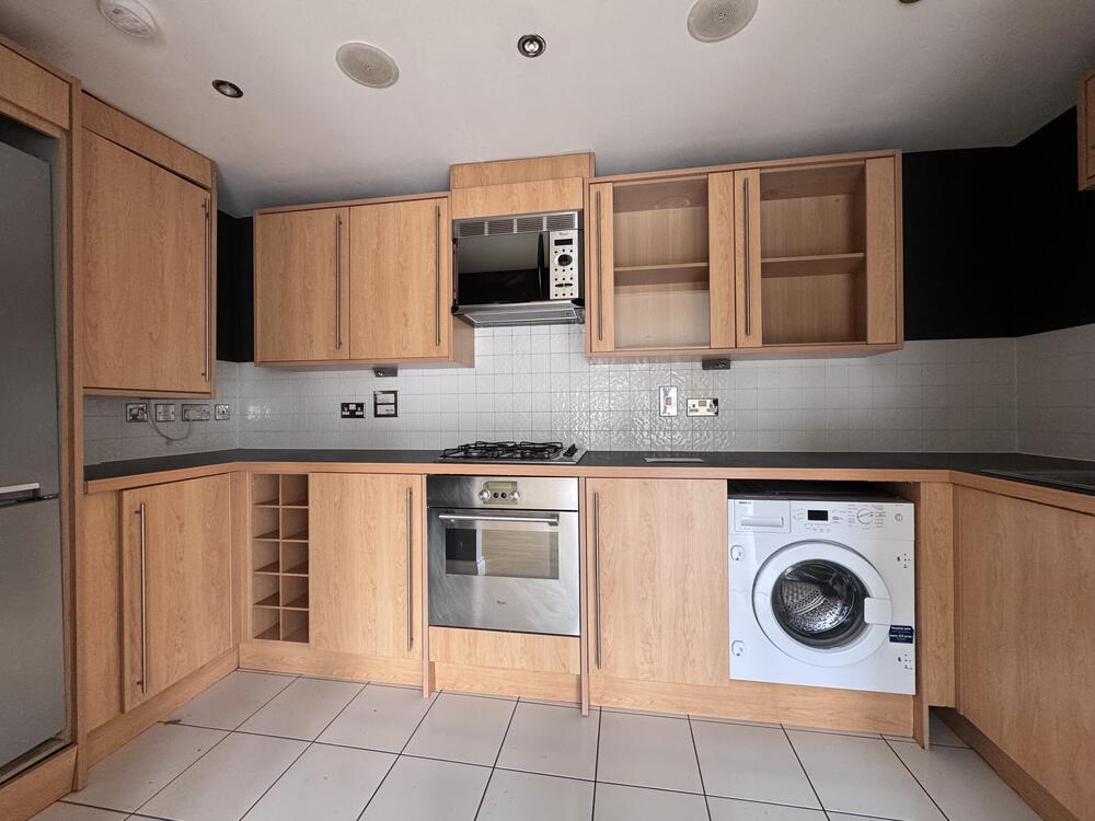 Photo of 22 Victoria Ct, New St, Chelmsford CM1 1GP